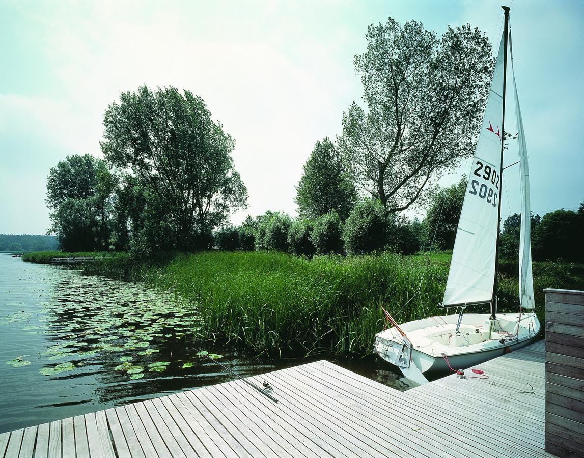 Seehotel Am Neuklostersee Exterior foto